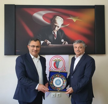 NEÜ TIP FAKÜLTESİ DEKANIMIZ ODAMIZI ZİYARET ETTİ